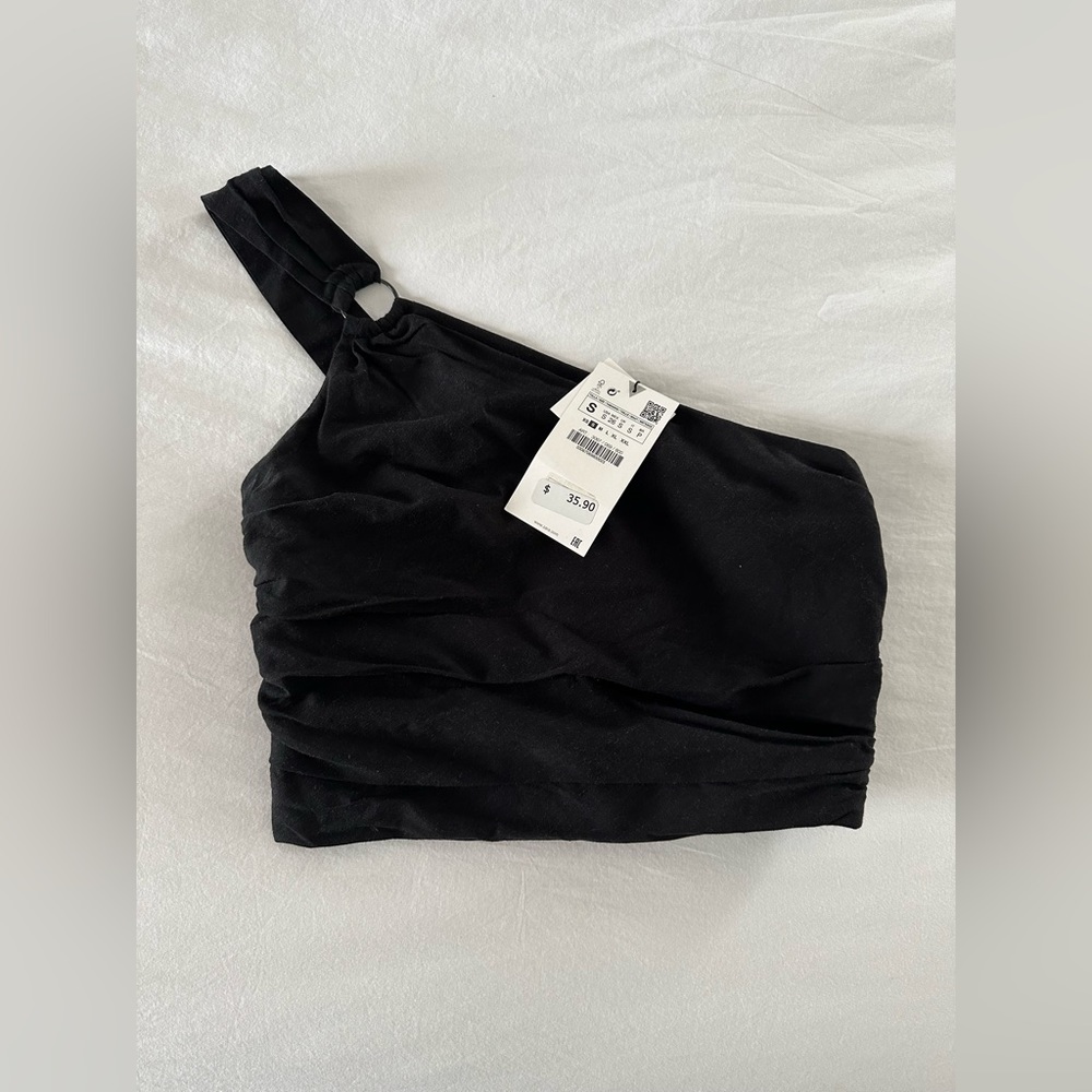 Zara Black One Sleeve Crop Top
